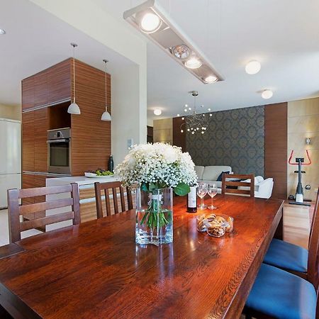 Wilanow Luxury Serviced Apartments وارسو المظهر الخارجي الصورة